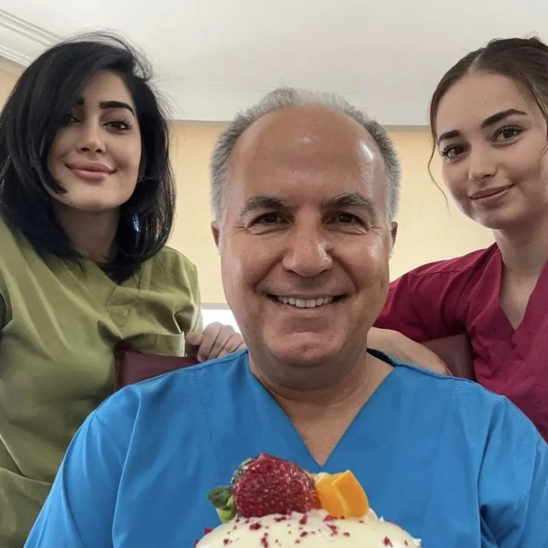 Op. Dr. Hüsrev Çetin – Instagram post 2