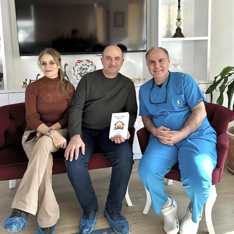 Op. Dr. Hüsrev Çetin – Instagram post 6
