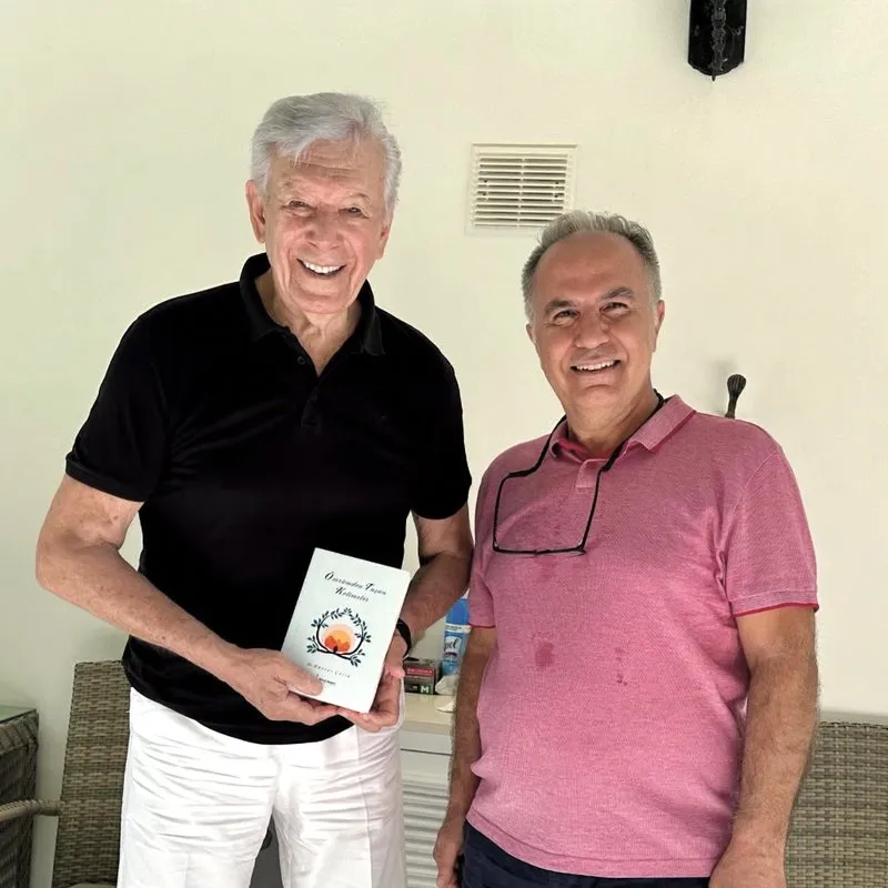Op. Dr. Hüsrev Çetin – Instagram post 9